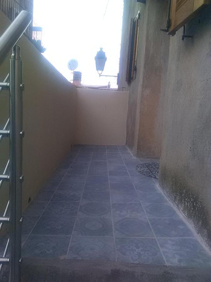 Charmant Petit Studio Proche Depart Gr20 卡伦扎纳 外观 照片